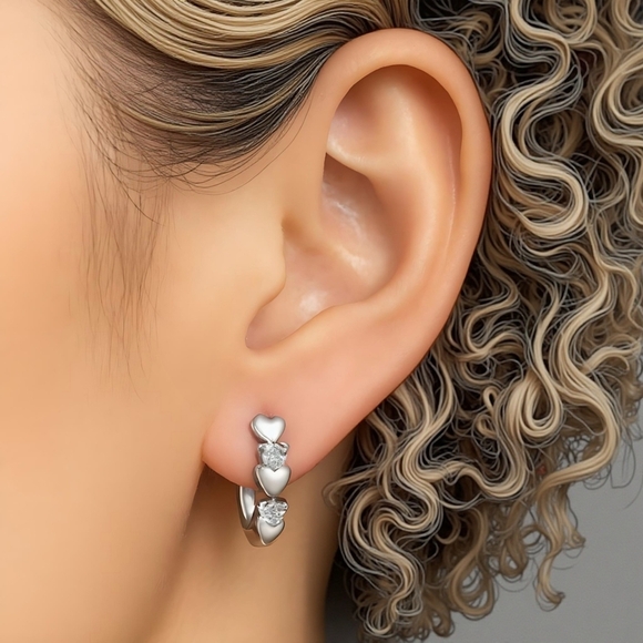 ๐๏ธMinimalist Hoop Heart Earrings S925 Sterling Silver Dainty Zirconia Gift - Picture 3 of 15